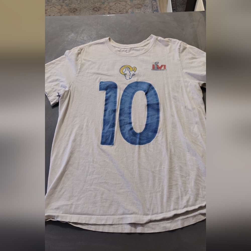Nike Gray Tee with Subtle Logo